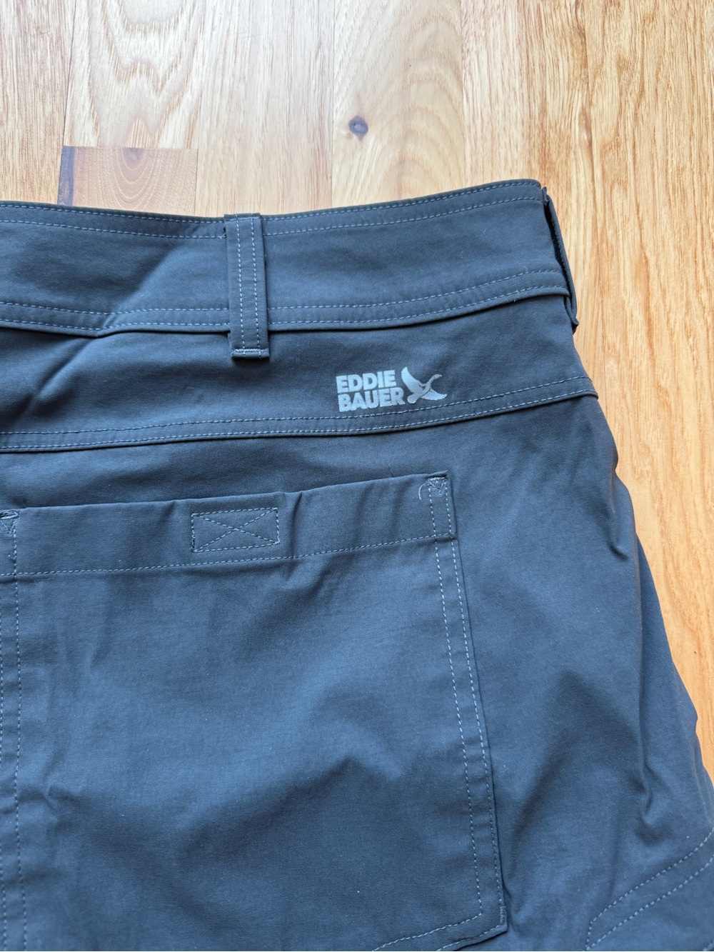 Eddie Bauer Men's Slate Outdoor Performance Shorts - Picture 5 of 7